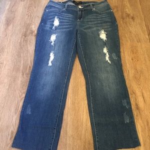 Midnight Velvet Ripped Jeans Size 6
